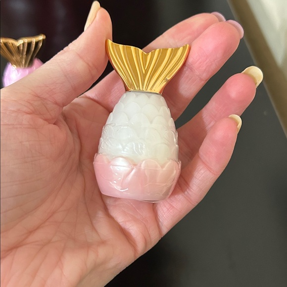 White and Pink Mermaid Lipglosses with Gold Tail - Set of 3 New Sealed - Picture 6 of 9